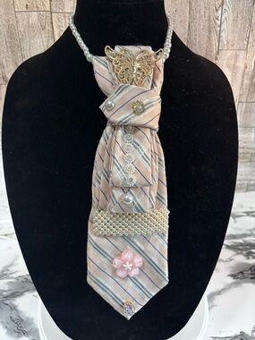 Embellished Pink Striped Tie Necklace with Pearls